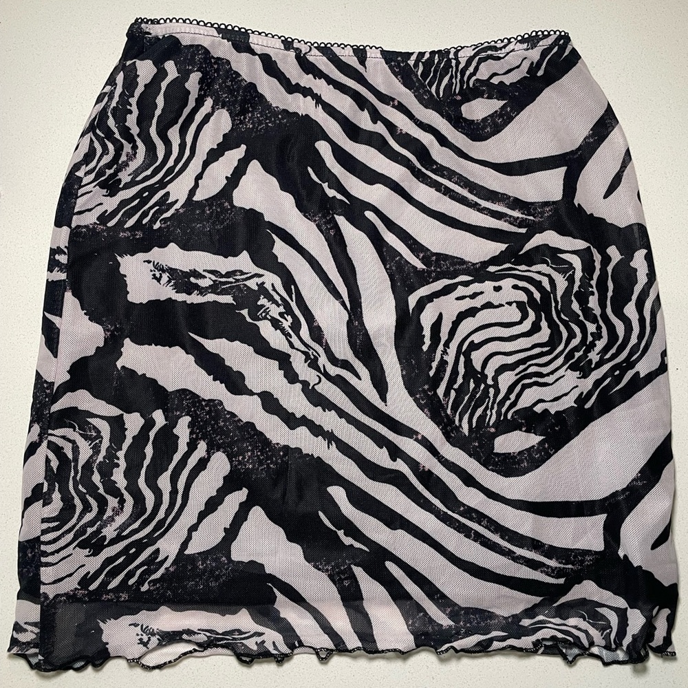 Black marble skirt